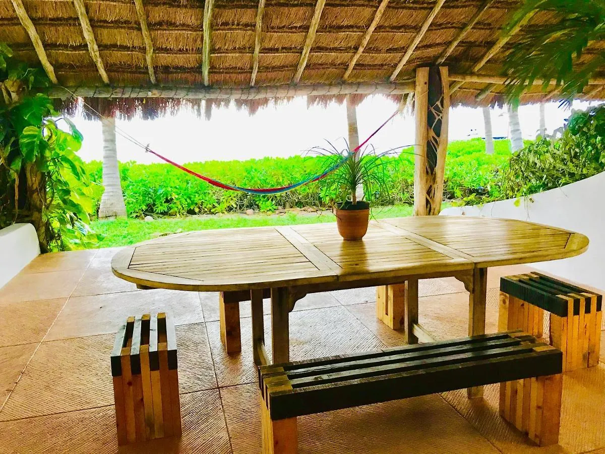 Punta Me Beach Suites 0*, 坎昆